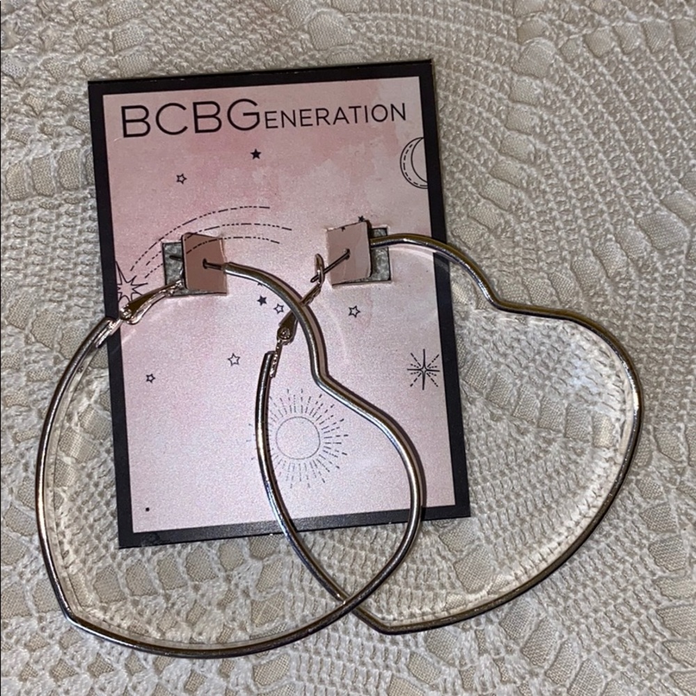 BCBGENERATION HEART EARRINGS